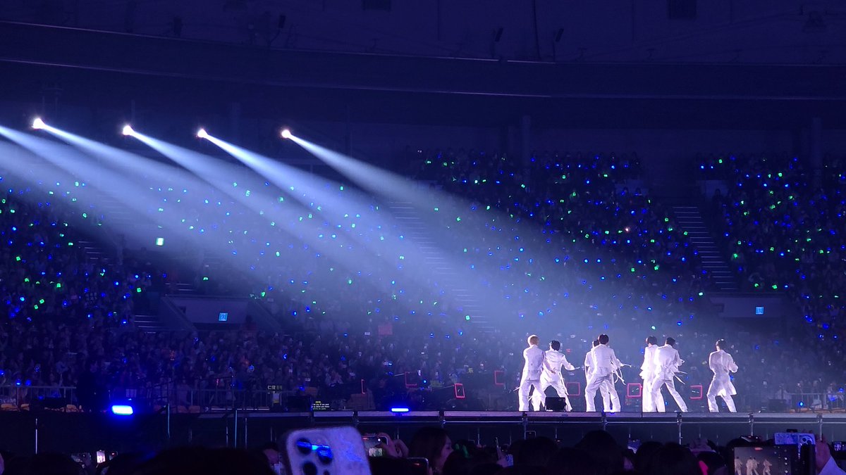 990802_22's tweet photo. 💚 https://t.co/Kn55s7TUzH