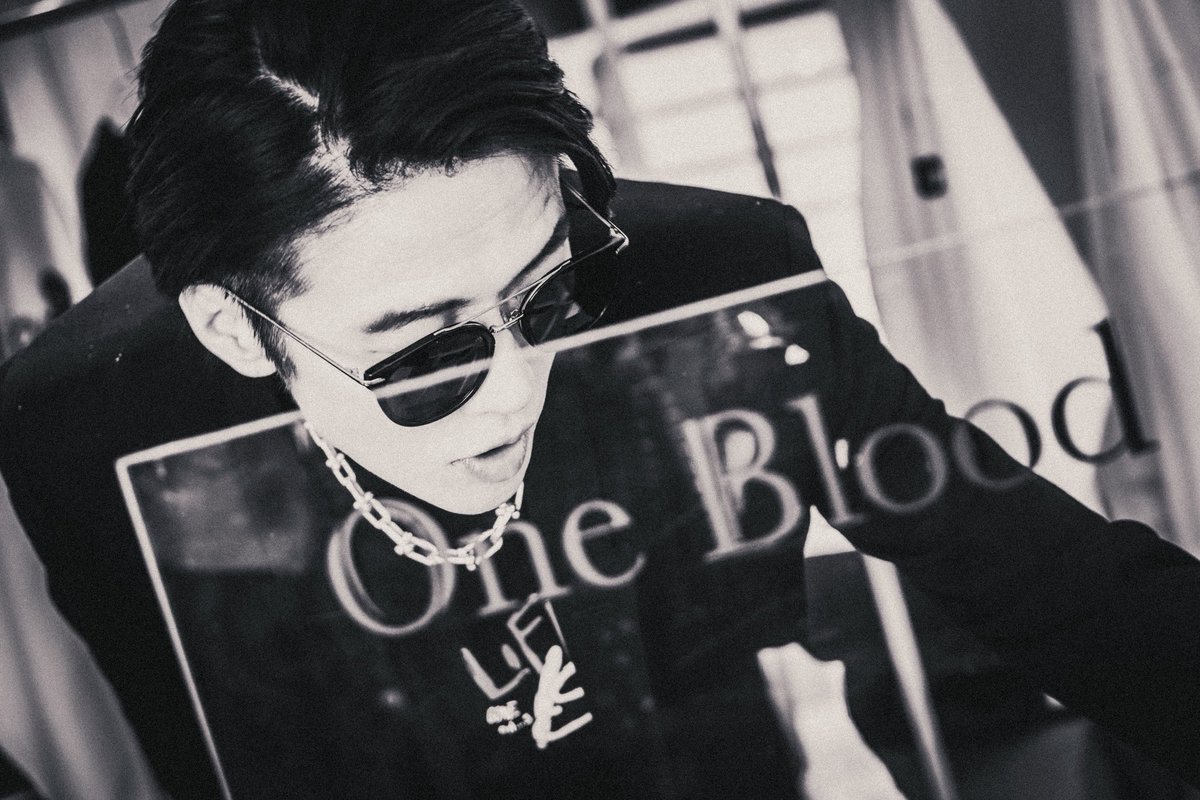TOC_Dress's tweet photo. 3/21（sat）TOKYO 
One Blood '26 Spring Collection 
photo by RYOJI FUKUMASA

NEXT → 3/29 (sun) NIIGATA 

そして本日発表となりますが、
福岡での追加開催が決定致しました。

日時：4月11日（土）
場所：福岡県福岡市中央区薬院4-6-27
営業時間：11:00〜16:00

また福岡&オンライン限定アイテムとして
2アイテムが追加されます。
詳細は https://t.co/q6Md8it9s4 
2026 SPRING POP-UP STOREページへ。

皆様のご来店を心からお待ちしております。
by 店長