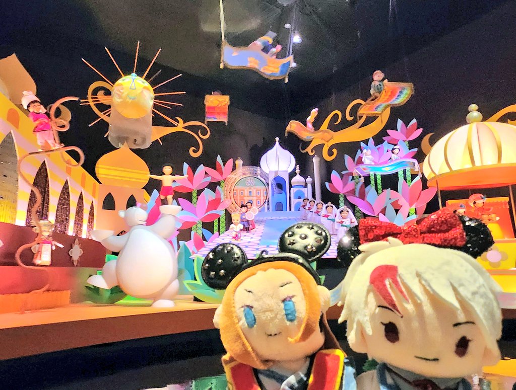 【20.千葉県】
理玖「おや…？何やら向こうに大きな城がありやすよ！」
とわ「ここはディズニーだよ！あれはシンデレラ城。そうだ、折角だしお揃いのカチューシャつけようよ！！」
理玖「(とわ様とお揃い…🩷)ここは賑やかでとても楽しい所ですね🎵」

#ご当地理とわ　#Ritowa