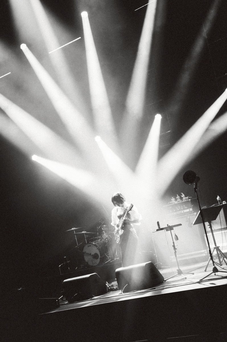 𝐑𝐞𝐢𝐧𝐲 𝐑𝐞𝐜𝐨𝐫𝐝𝐬 tweet media