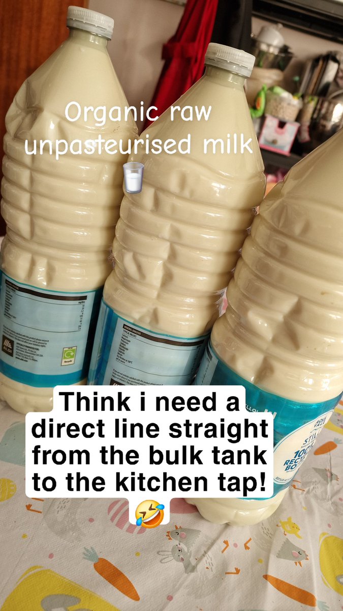 cupcakelinda05's tweet photo. π₯ π That should last about 2 days in my house.
#farmlife #dairyfarming #unpasteurised milk #organic #britishfarming https://t.co/9mpQowbAm8