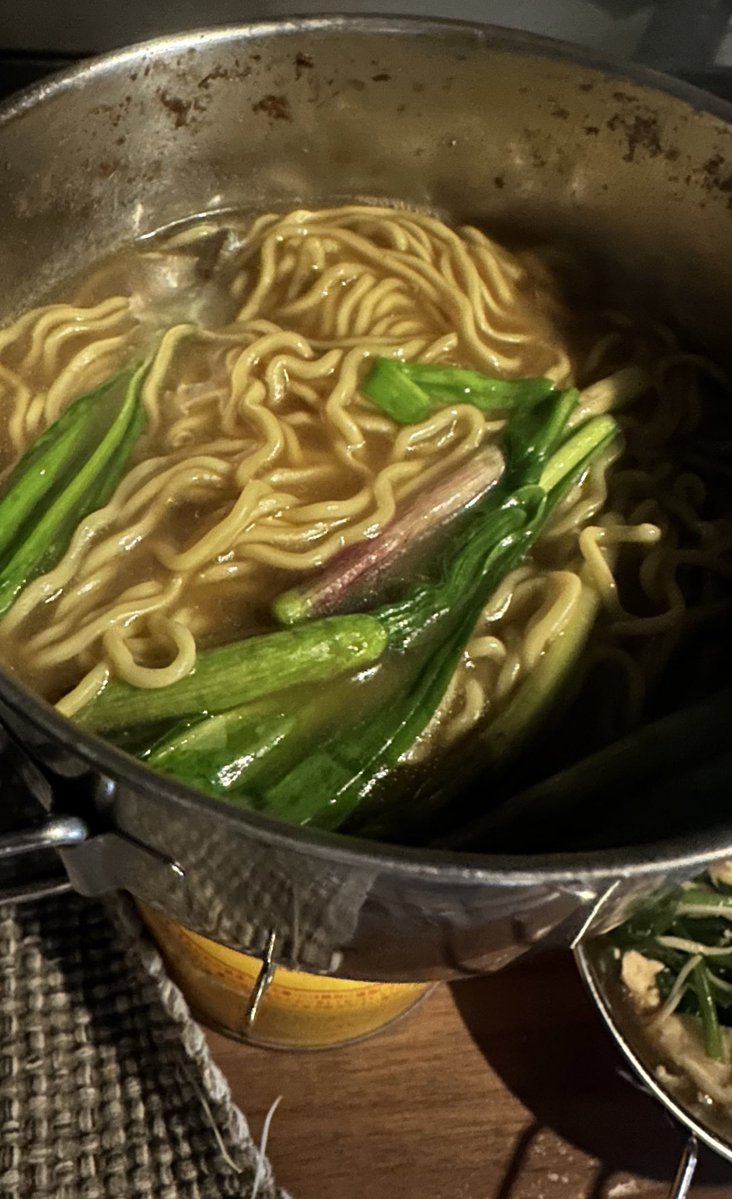 Lodge Raven @斑尾の #ヤベー宿 tweet media