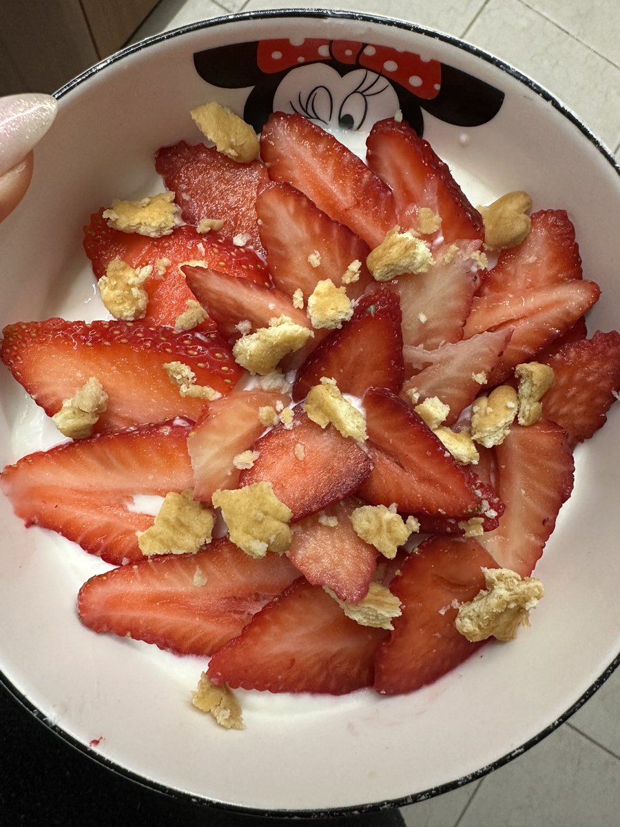 לילי, לפעמים לילית🍓 tweet media