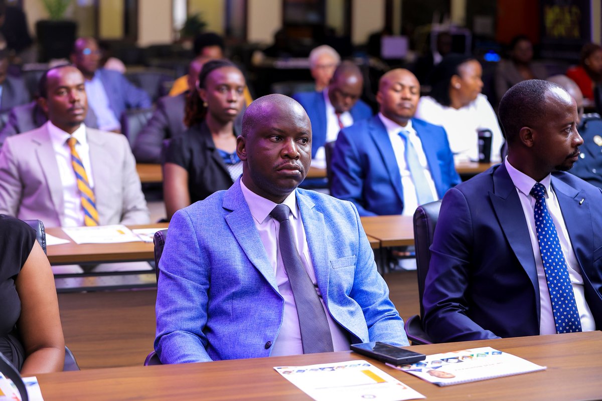 PacificEventUg_'s tweet photo. Unpacking Dr. Pius Bigirimana’s Bold Book “ Naked Truth”
#TheBookLaunch
@JudiciaryUG @nbstv @ntvuganda https://t.co/JReQWh3ttE