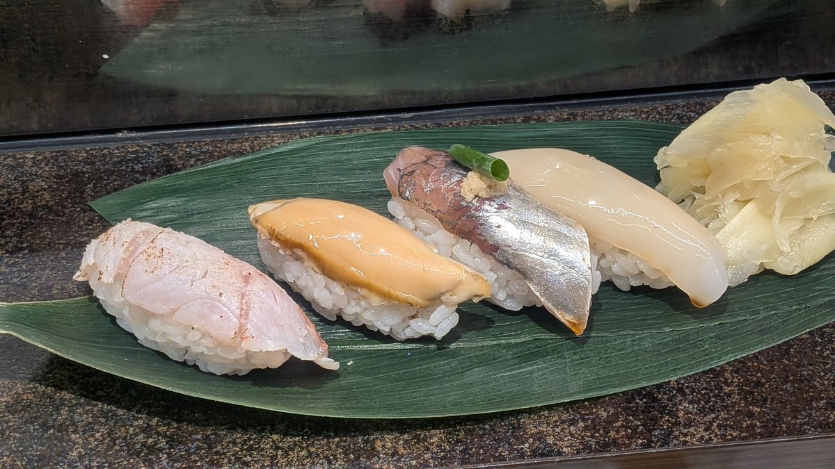 syd__barrett1's tweet photo. あわびとか食べてんのに安い！
#zt飯 https://t.co/b25VqJDZh4