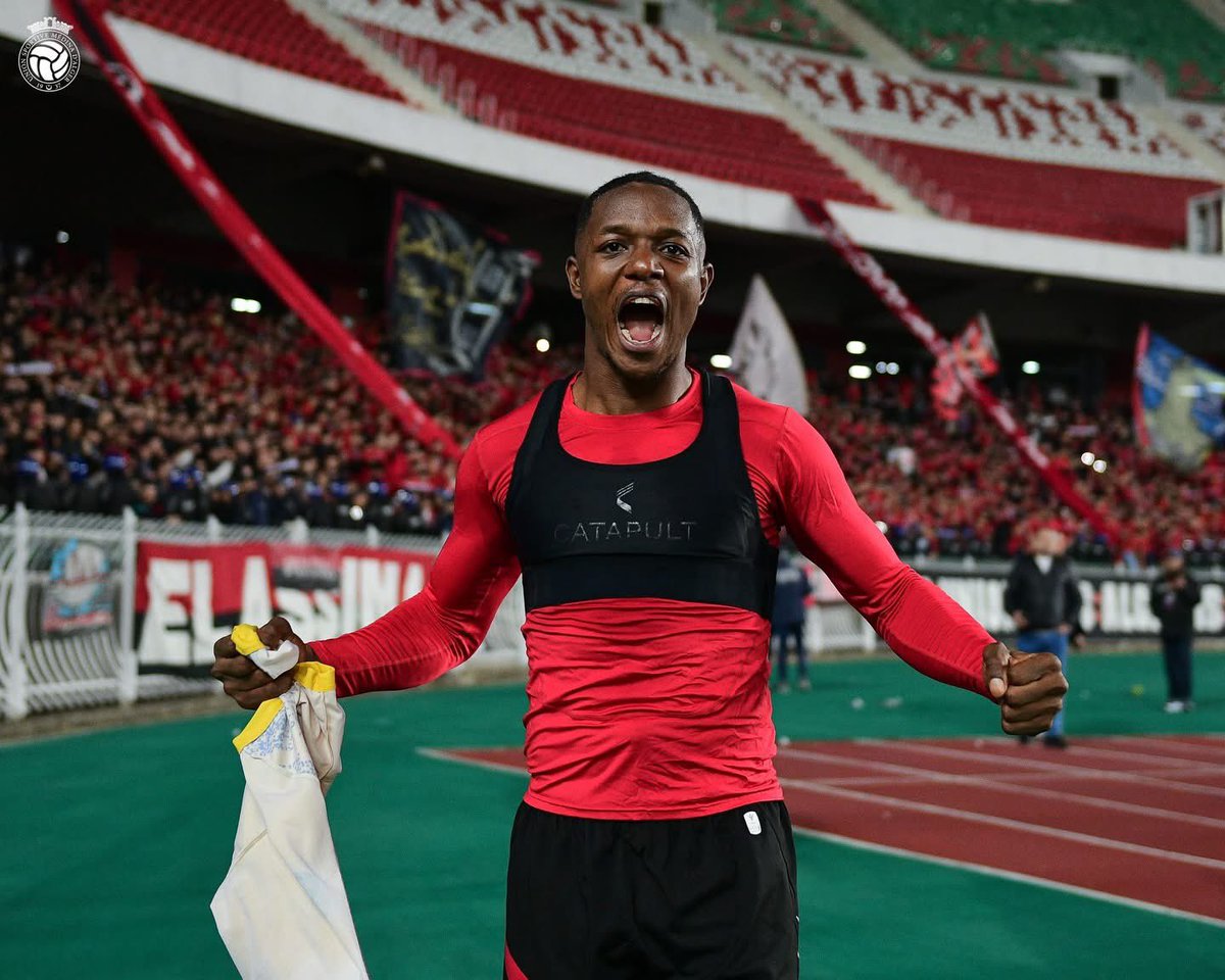Kosi_foottalk's tweet photo. Che Malone and USM Algers are through to the semi final of the CAF confederations cup

They defeated AS Maniema at home by 1-0 after their 2-1 defeat in Congo

#chemalone #usmalger #cafcc https://t.co/4hJ5BWyG8A