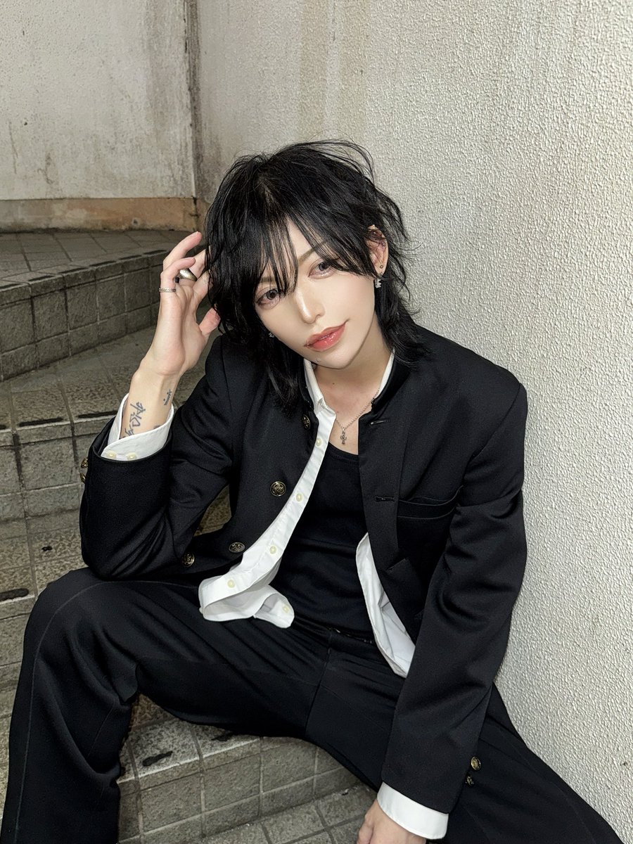 大波 サク tweet media