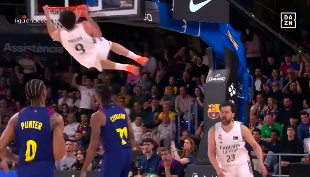 Out of Context RMB tweet media