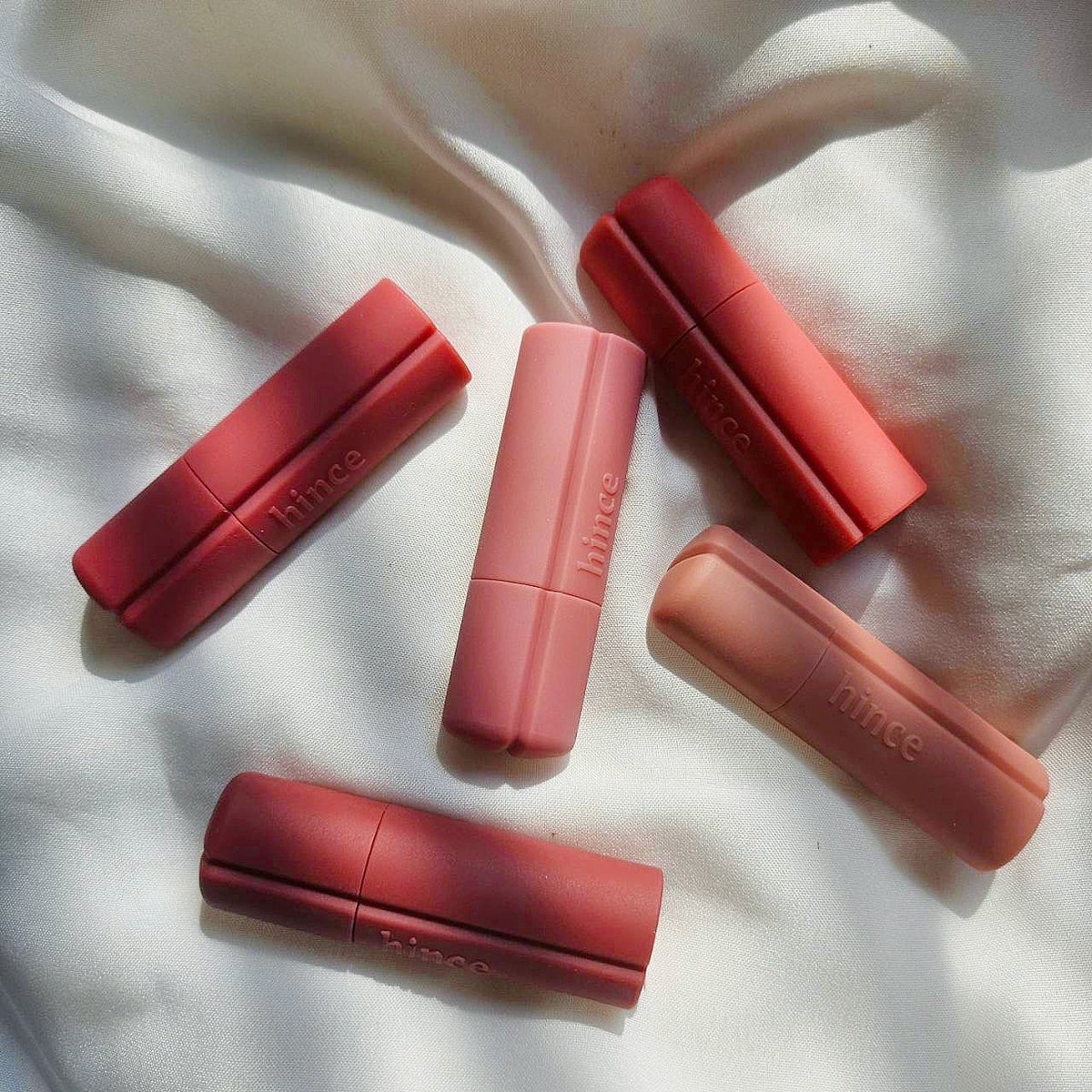 ᴼᴸᴱᴬᴺᴳ ◕⤙◕ tweet media