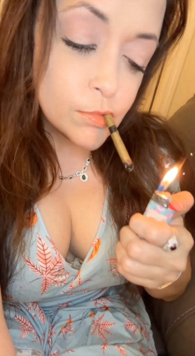 𝒜𝓃𝑔𝑒𝓁🪽 tweet media