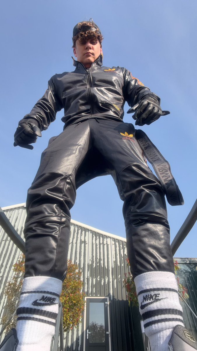 ProllMaster tweet media