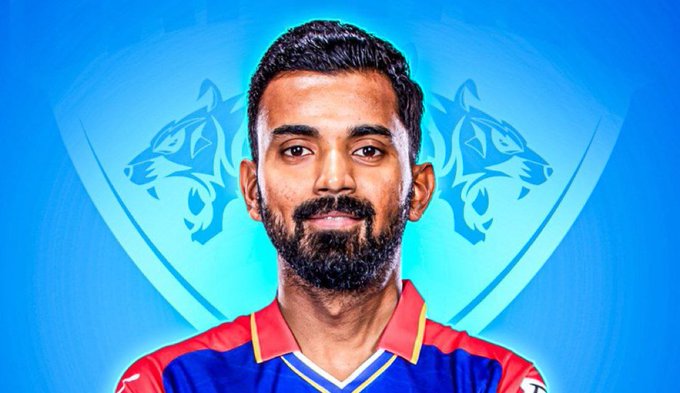 CricketGuru_CG's tweet photo. Opener KL Rahul

Captain Axar Patel has confirmed KL Rahul will be slotted as an opener in the Delhi Capitals lineup.

#KLRahul #DelhiCapitals #AxarPatel #IPL026 https://t.co/NmvGqhU970