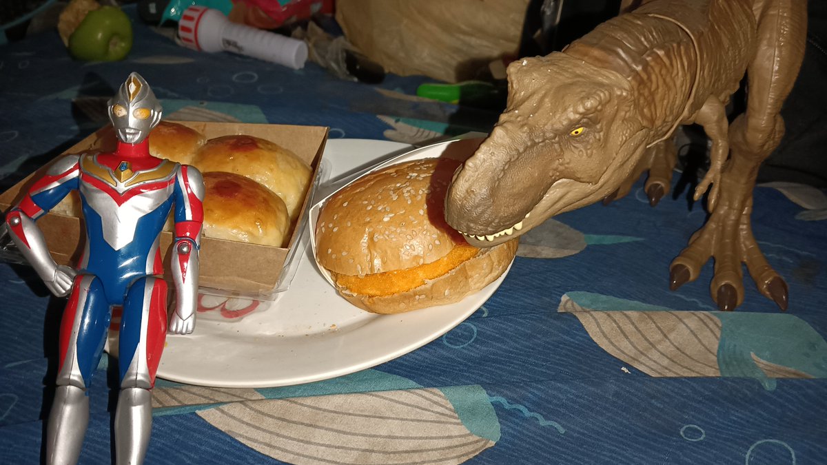 GodRexgo's tweet photo. @Karin_Tsutsuji #อวดข้าวคาริน
ウルトラマンダイナ x T REX https://t.co/UuUK6kVrty