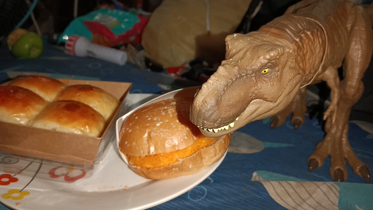 GodRexgo's tweet photo. @Karin_Tsutsuji #อวดข้าวคาริน
ウルトラマンダイナ x T REX https://t.co/UuUK6kVrty
