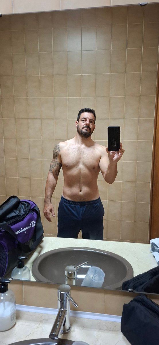 26joseg's tweet photo. 💪🏻💪🏻 De lunes https://t.co/F7MujPIiOx
