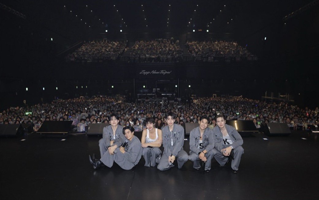 Clary ²⁸ 🐶✈️ tweet media