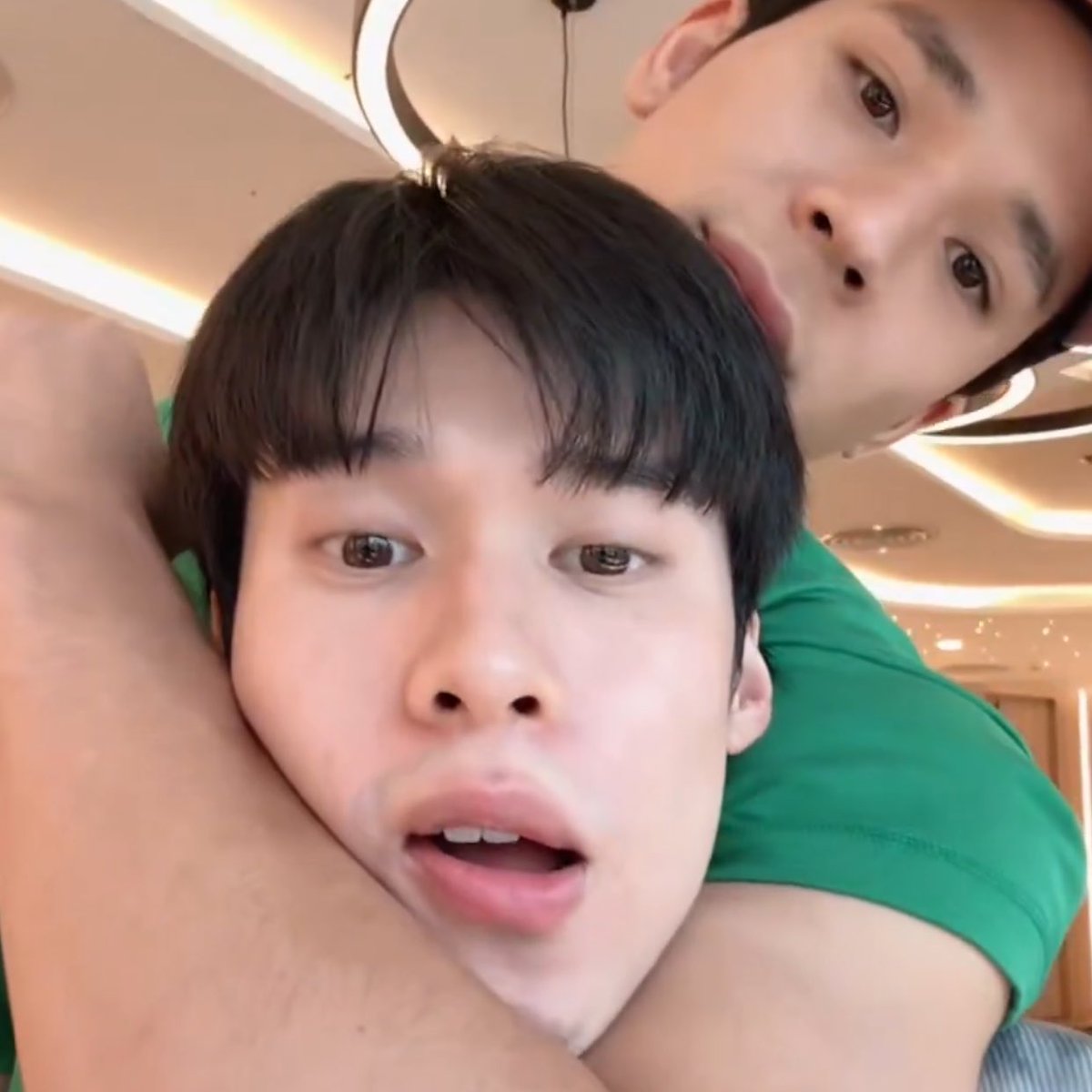 lana ❦ tweet media