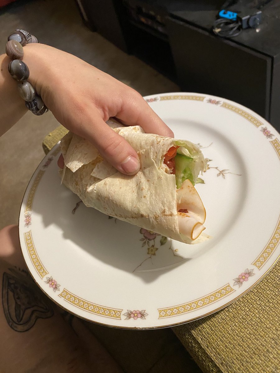 maeve 🫧 tweet media