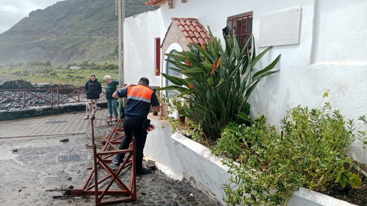 Voluntariado de Protección Civil SC Tenerife tweet media