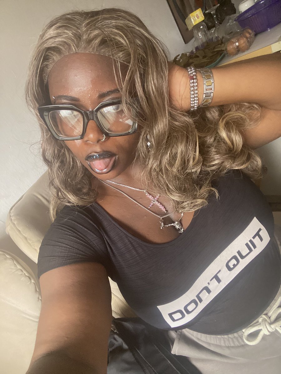 ENVIRONMENT GIRL😤💕 tweet media