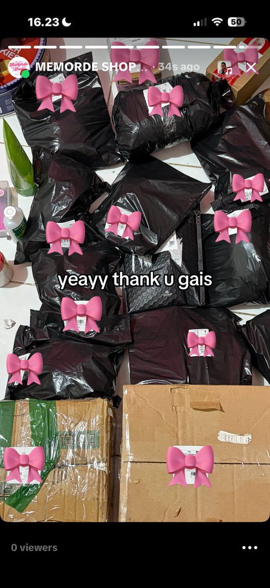 sellceiling's tweet photo. yeayyy <3 makasi yaa yang udah belii love u gaiiss https://t.co/Cgpgfhd7Gl