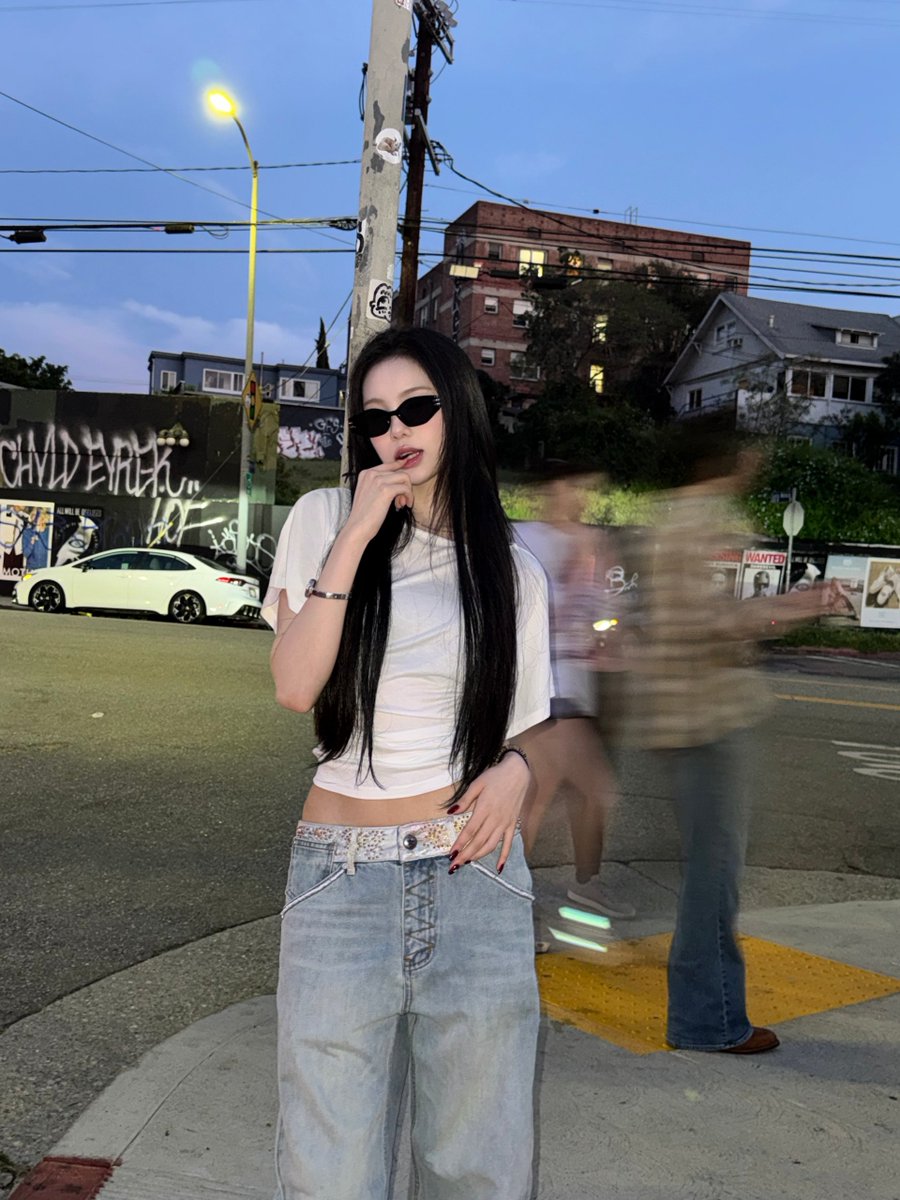 260323 위버스 #이안

😈