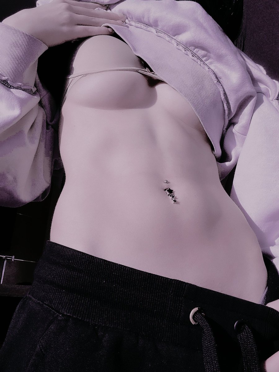 𝐶𝑜𝑠𝑚𝑖𝑐 𝑁𝑎𝑟𝑟𝑎𝑡𝑜𝑟 tweet media