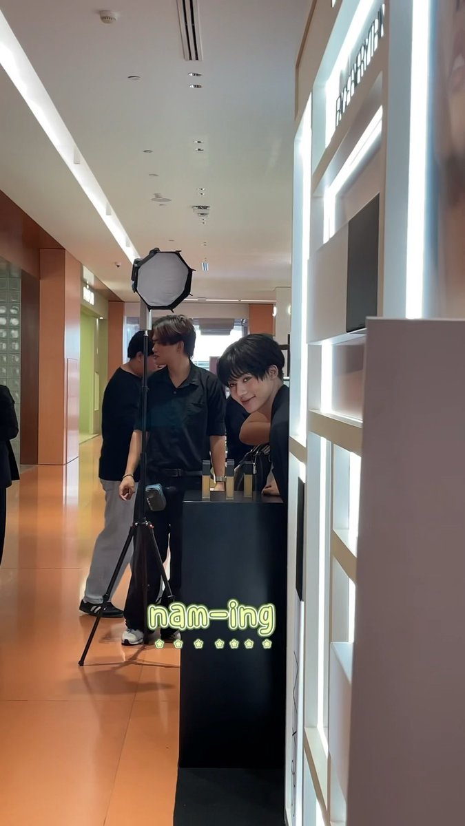 nam-ing ♡𓂂𓏸❔🎸🦈 tweet media