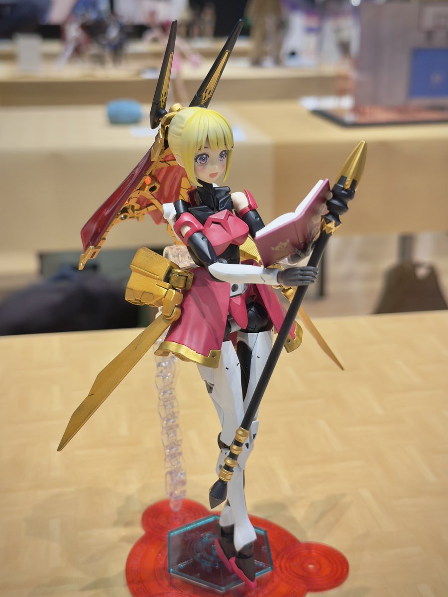 int_ast's tweet photo. 手縫いレイジ！ https://t.co/M5RBMjX9Xq