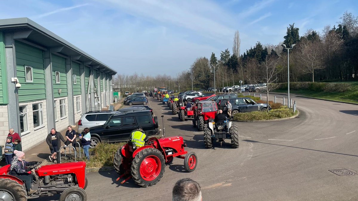 PeterFox61's tweet photo. Fantastic to help kick off the RABI Tractor Run this weekend at the Monmouthshire Livestock Market. 

Great to support our local farmers and tractor clubs. https://t.co/DXAEgDZKZc