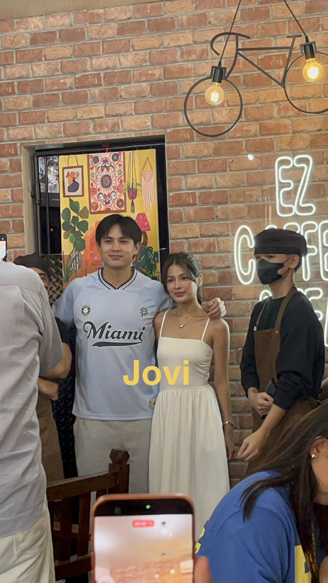 Tinz/RAZ 💛 tweet media