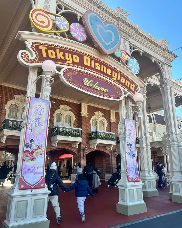 王, ISVARA. tweet media