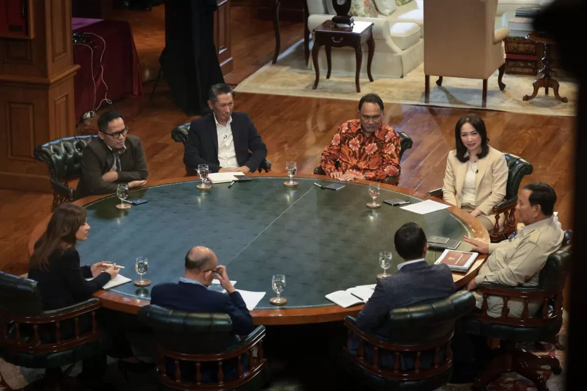 Indonesian Poop Base tweet media