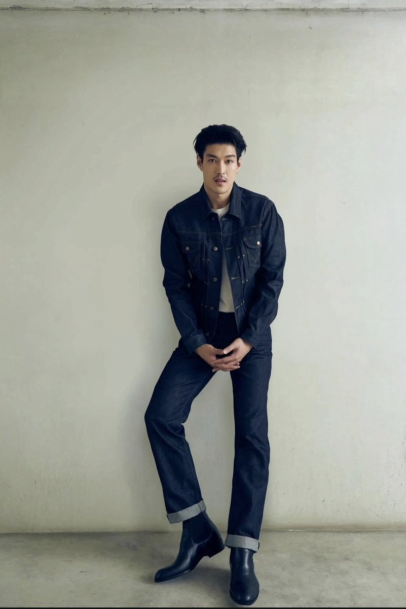 Yellow (เยลโล่) tweet media