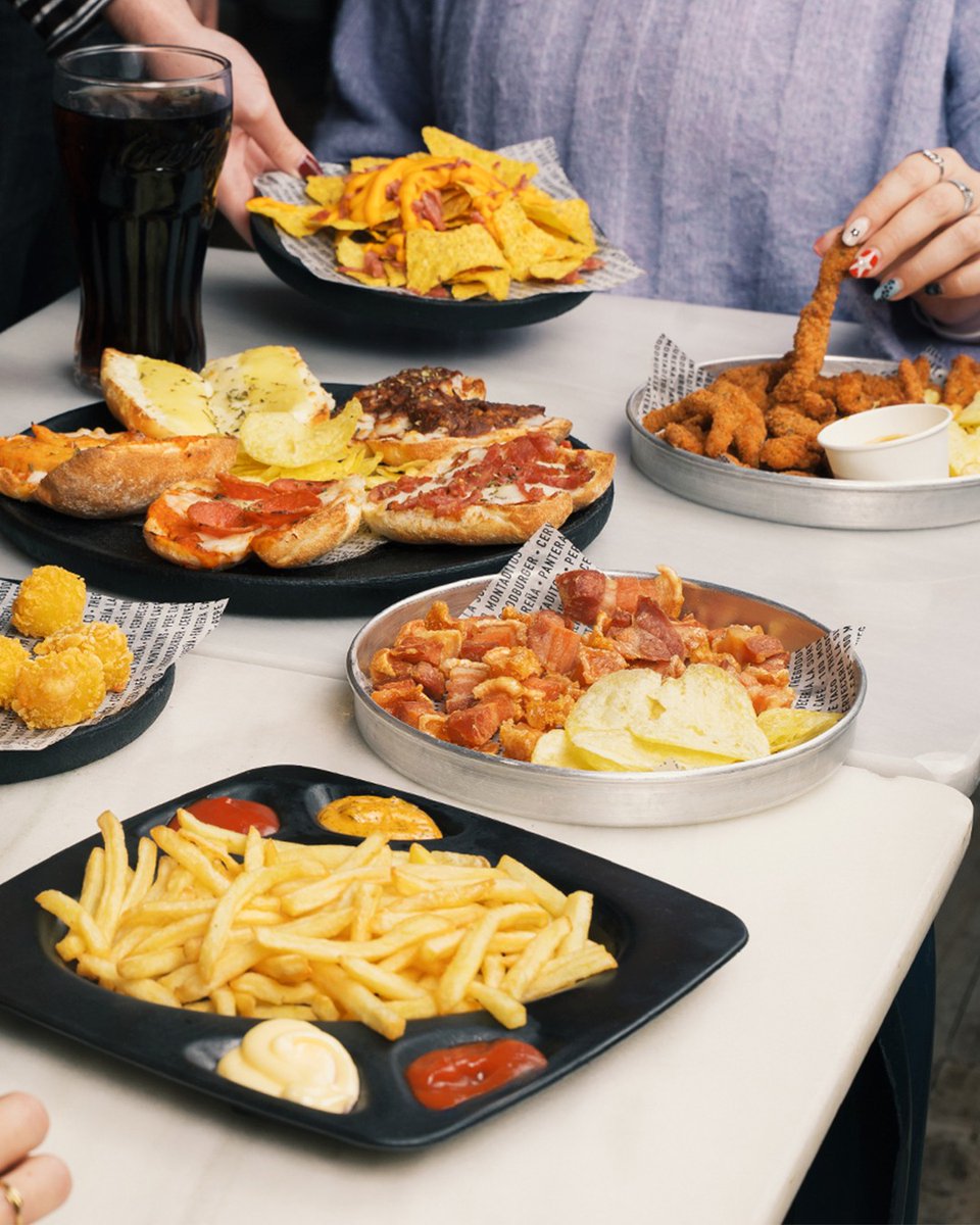 Centro Comercial Planetocio tweet media