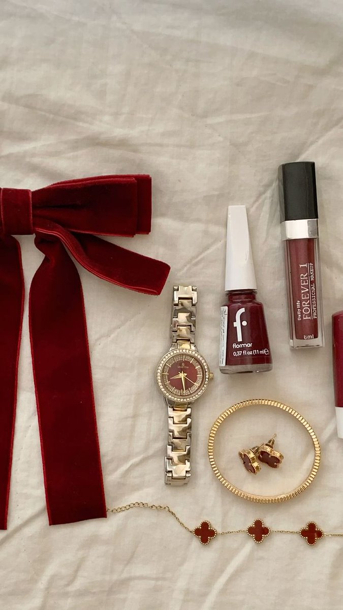 ..🍒مـوگــا tweet media