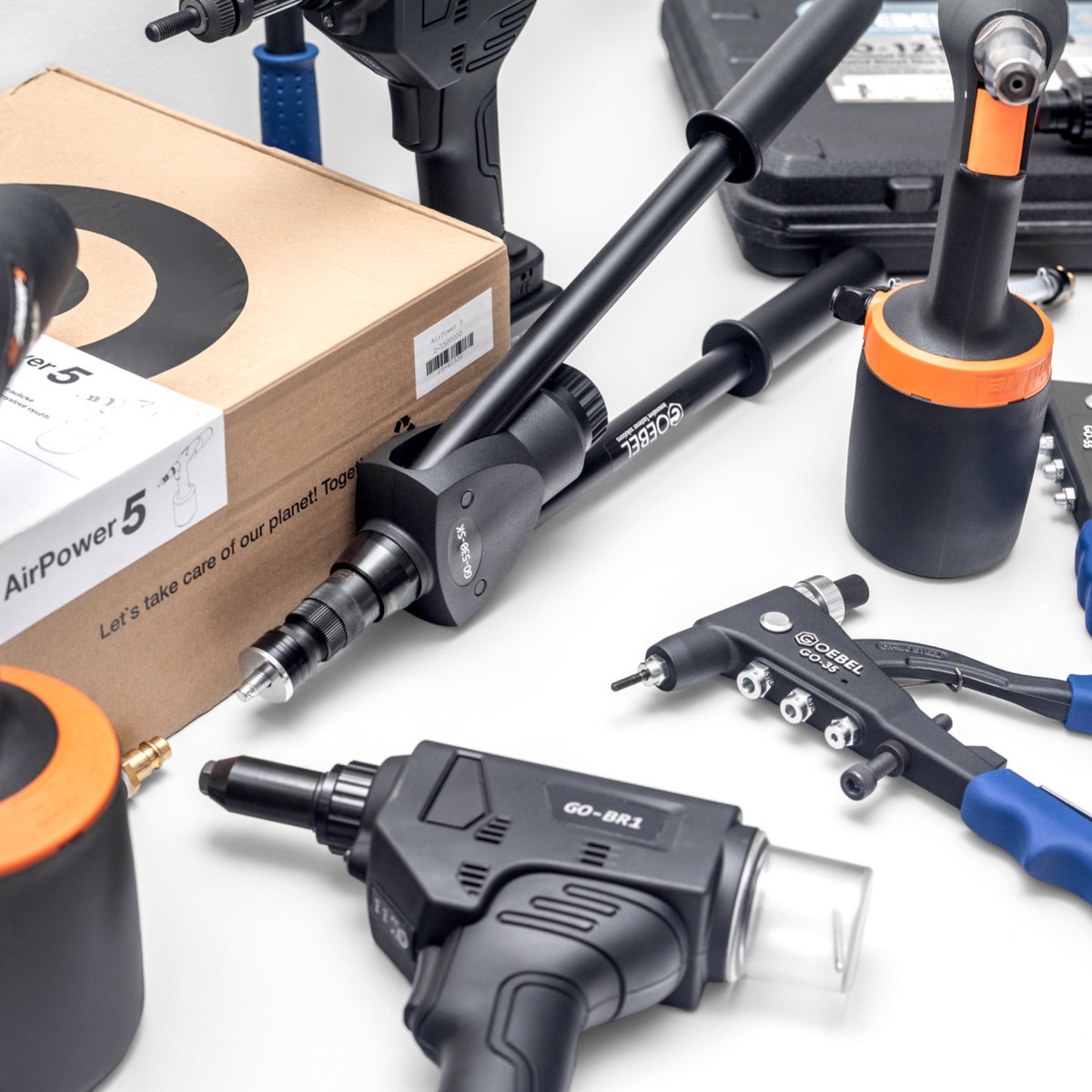 GmbhGoebel's tweet image. Do you know about the various #GOEBEL #riveting #tools ? From cordless to pneumatic  and even different types of hand tools - there is something for everyone!

Please check out our online catalog or contact our sales team if you’re interested.

#GoGOEBEL #Niettechnik