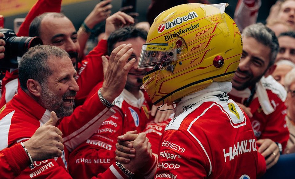 فيراري بالعربي tweet media