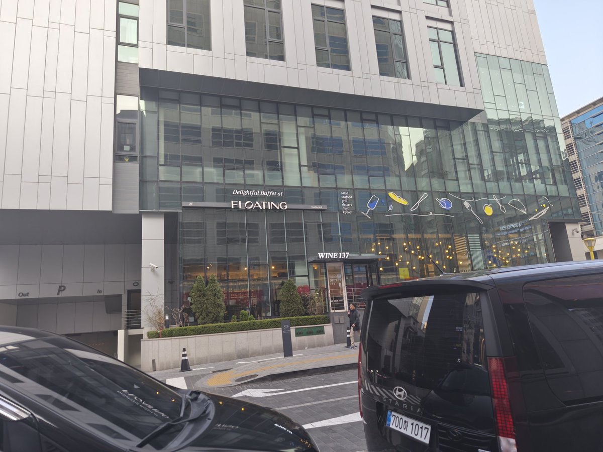 FloatWater tweet media