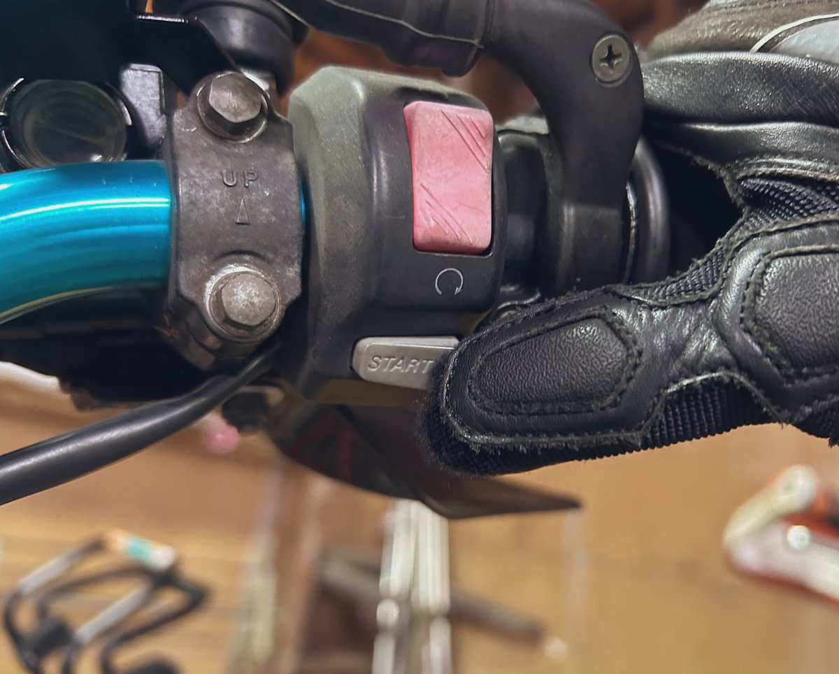 さすライダー tweet media