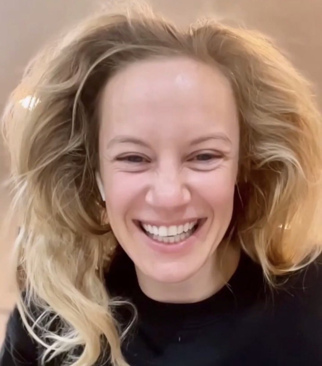 amelia♡ tweet media