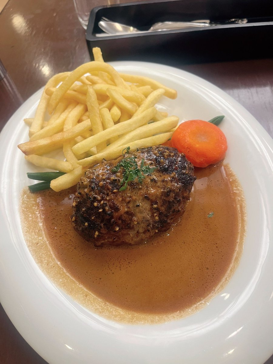 ๐ ๐๐ tweet media