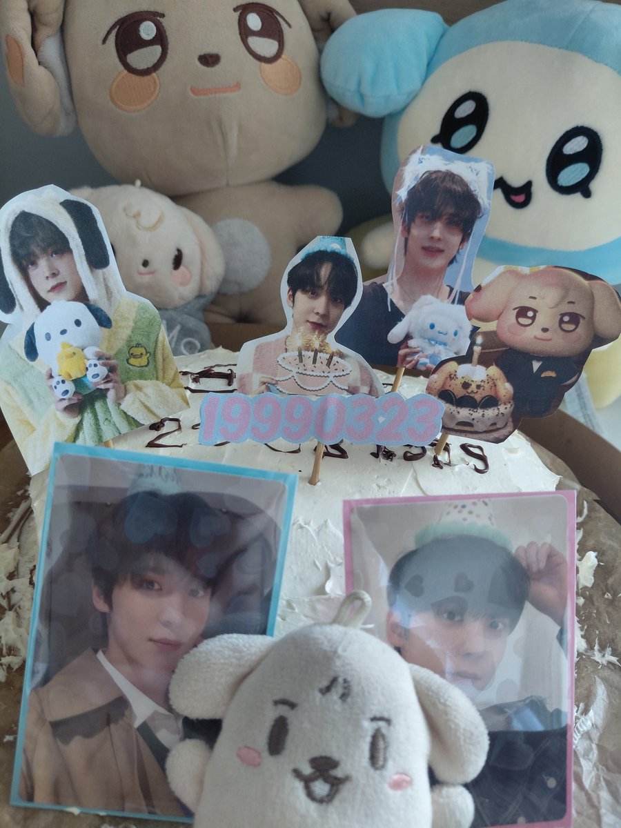 hailrainoryuyu's tweet photo. 유노야 생일 축하해용 💕🤍

#에이티즈 #윤호 #ATEEZ #YUNHO 
#OurHatyuPrinceYunho
#유토피아왕자_윤호_생일하튜 https://t.co/eRIl63dkhL