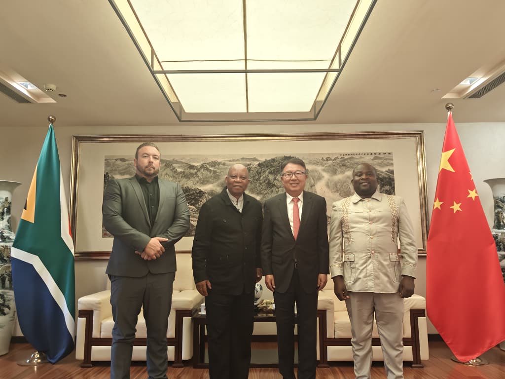 Our Deputy ⁦<a href="/MbahareKekana_/">DR Mbahare J Kekana</a>⁩ , National Chairperson ⁦<a href="/ME_Beaumont/">Michael Beaumont</a>⁩ and I had a positive engagement with Ambassador Wu Peng of the People’s Republic of China this morning.