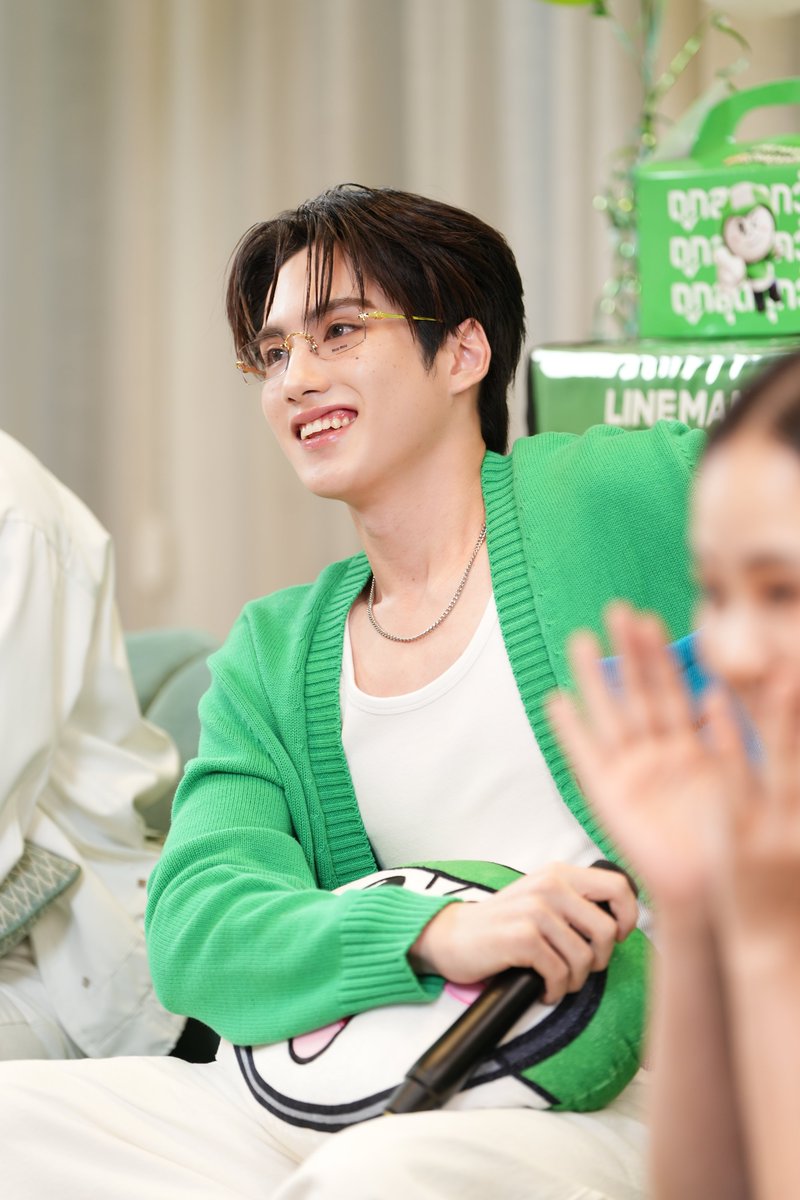 LINE MAN tweet media