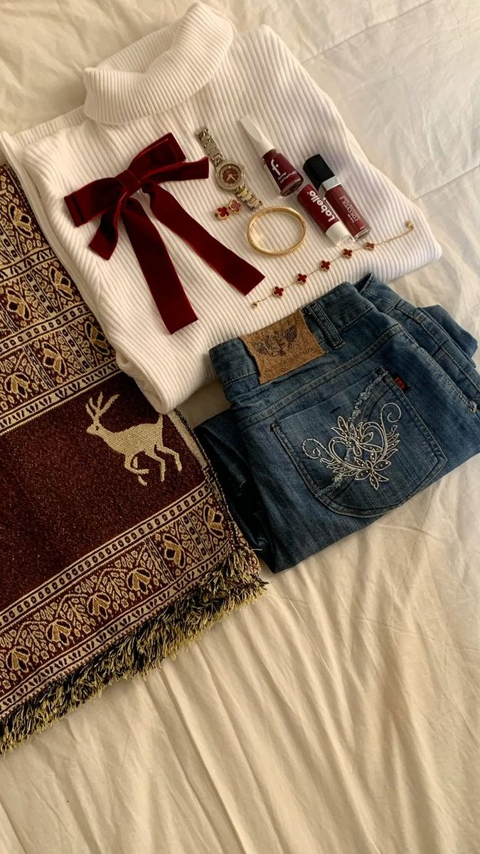 ..🍒مـوگــا tweet media