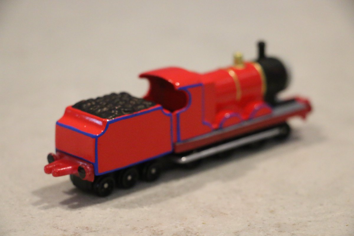 charteruse tweet media