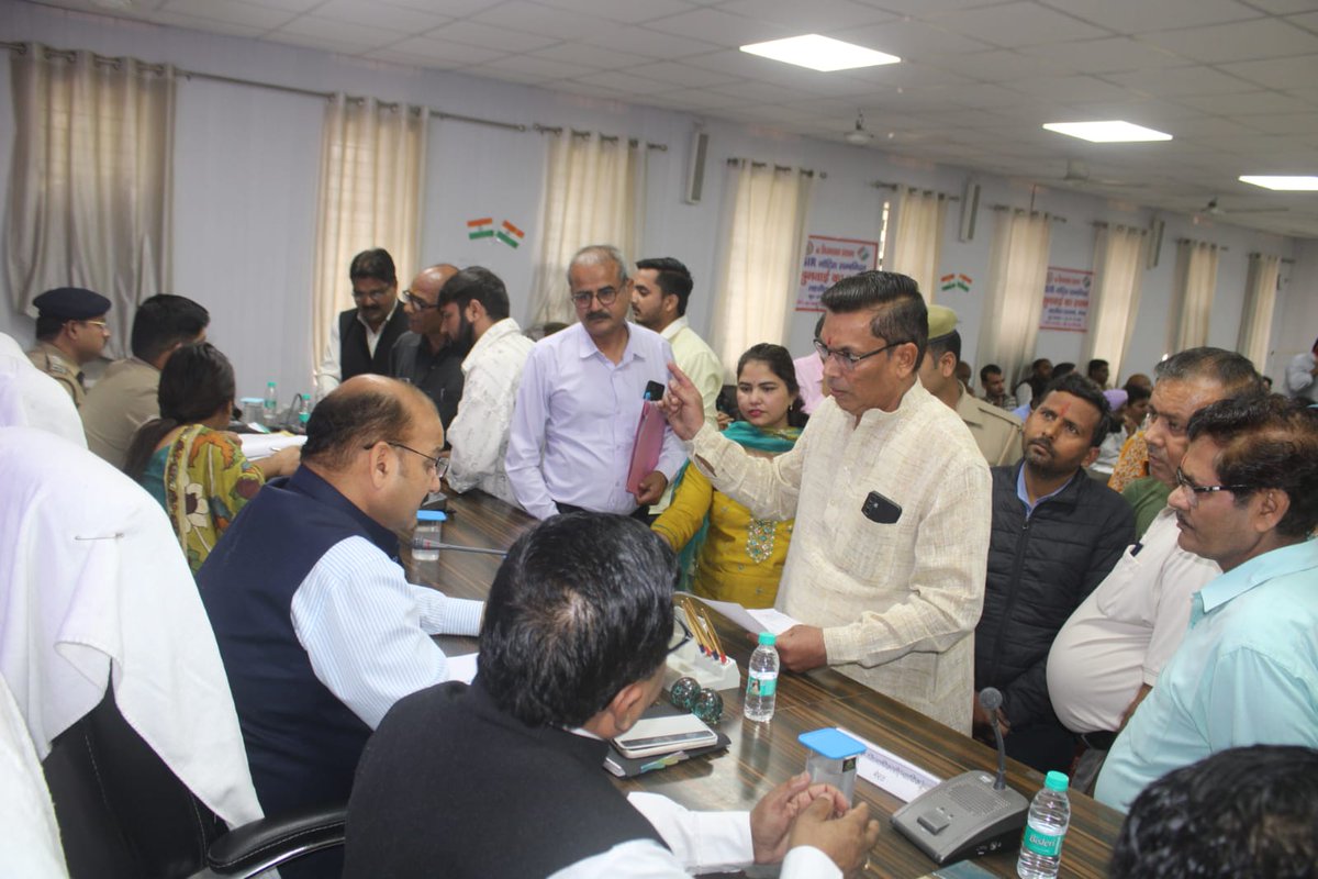 Suchna Vibhag Meerut tweet media