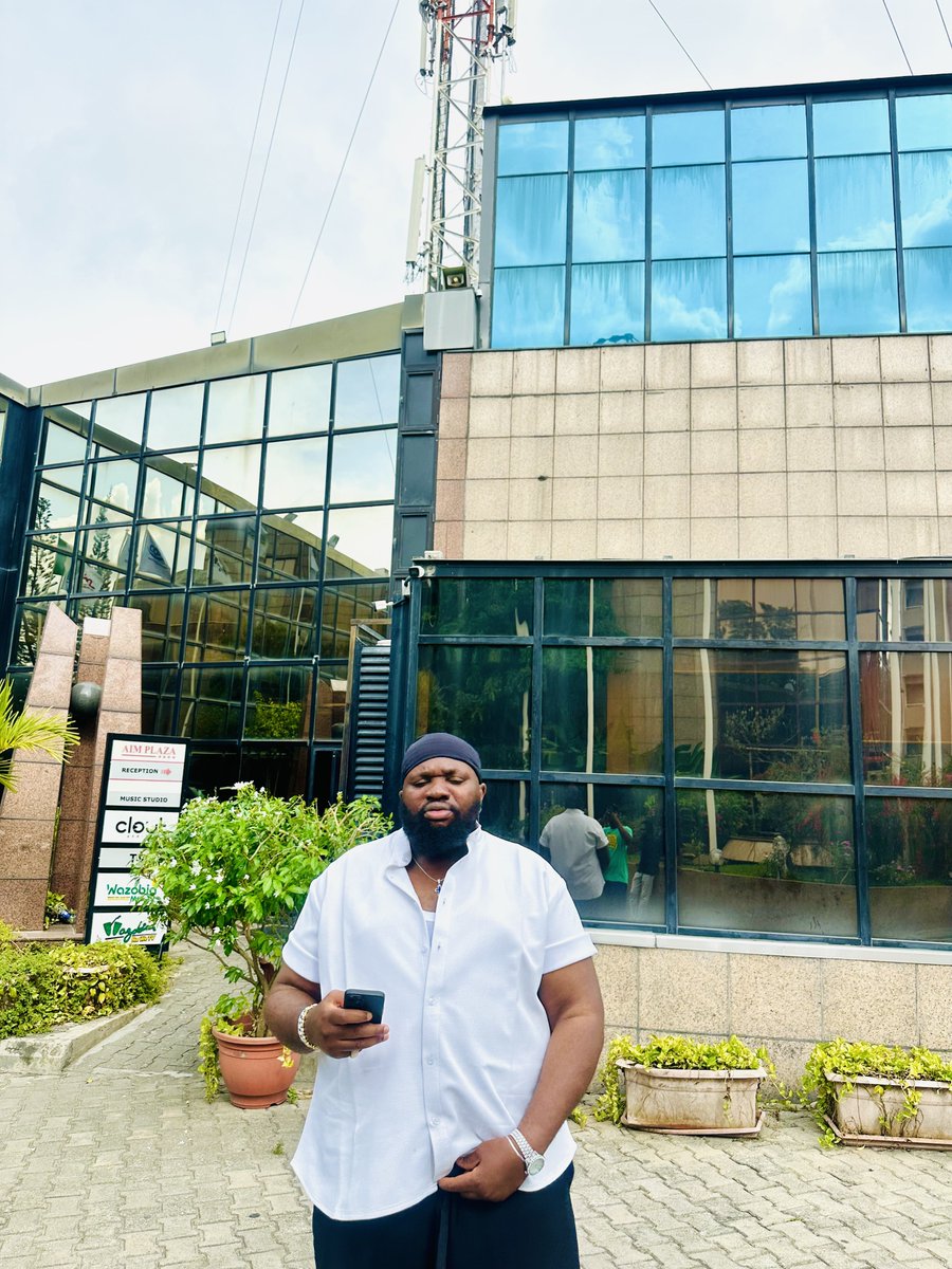 Buchi Laba tweet media