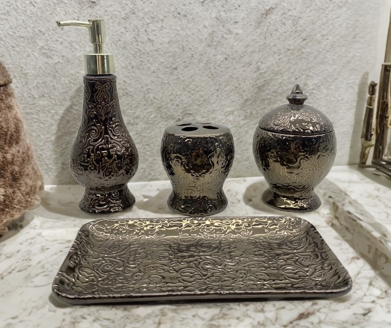 jingfengciyi's tweet image. Elevate your bathroom decor with our elegant ceramic accessory sets! ✨ Luxe embossed designs, durable quality, perfect for modern bathrooms. Wholesale inquiries welcome!
jfceramics.cn
#BathroomDecor #CeramicAccessories #HomeLuxury #WholesaleCeramics